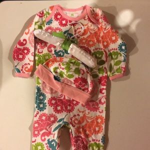 Vera Bradley Baby Set 6-9m